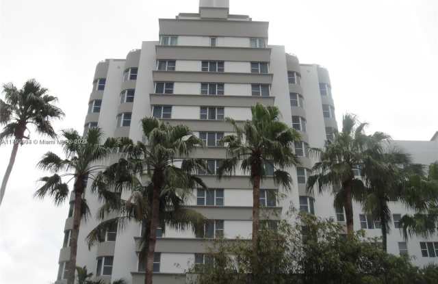 3030 Collins Ave - 3030 Collins Avenue, Miami Beach, FL 33140