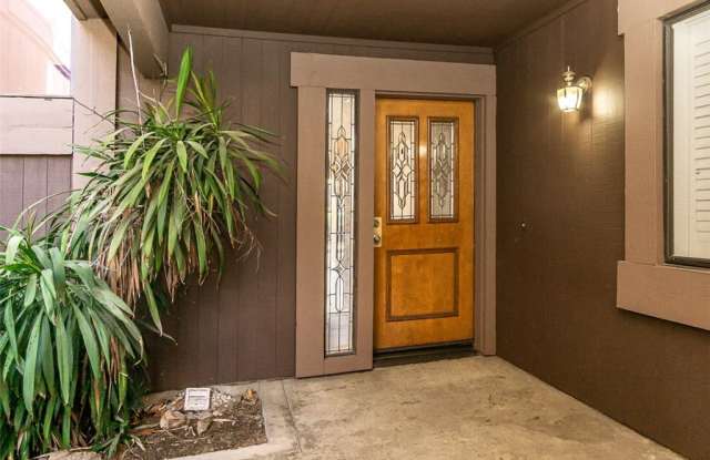 443 Pinehurst Court Gallery 2