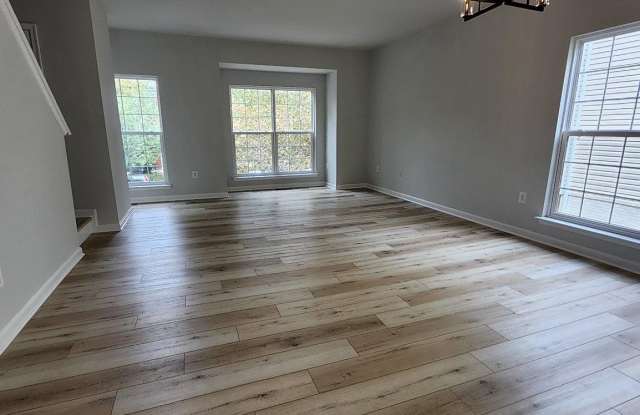 2281 FORSYTHIA Drive Gallery 3