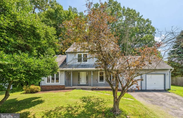 2704 BELLE CREST LANE - 2704 Belle Crest Lane, Glenmont, MD 20906