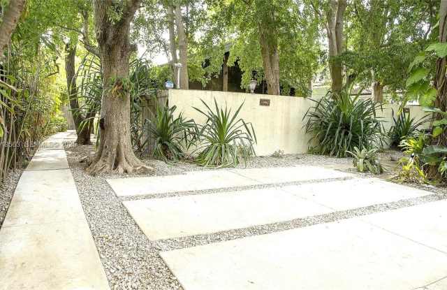 3080 Allamanda St - 3080 Allamanda Street, Miami, FL 33133