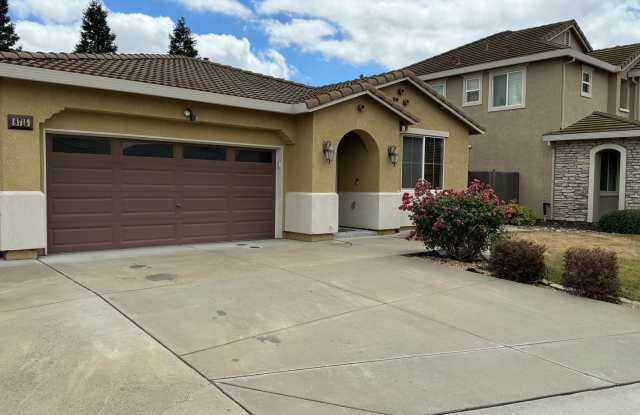 Cozy and Spacious Home in Elk Grove photos photos