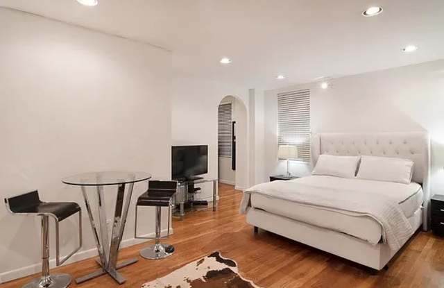 150 West 58th St. photos photos