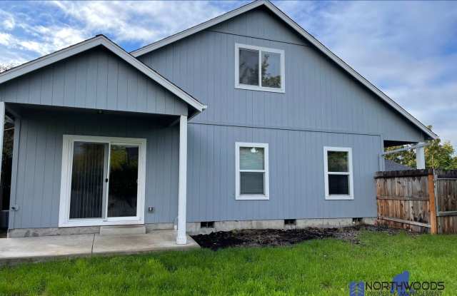 Beautiful 3 Bedroom 2.5 Bath 2 Story Home Gallery 1