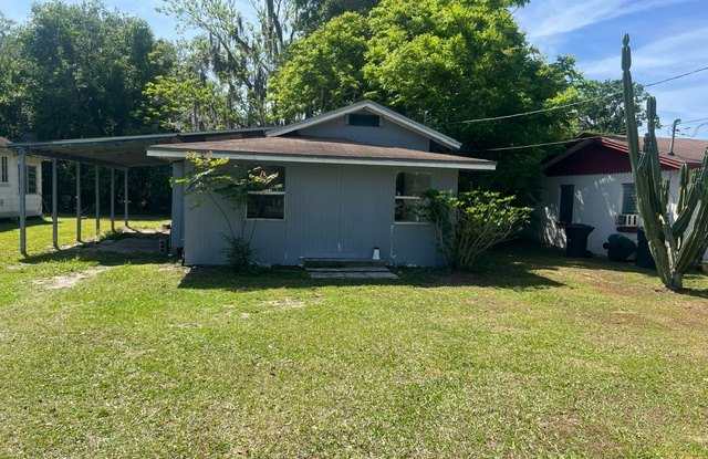 1055 S Dudley Avenue photos photos