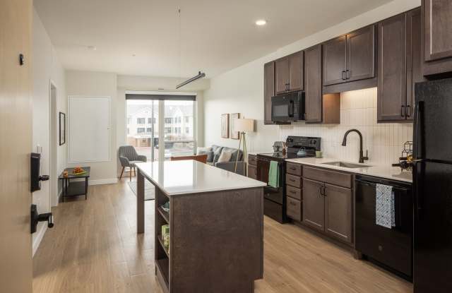 The Rosalyn - Senior & Affordable Housing Gallery 3
