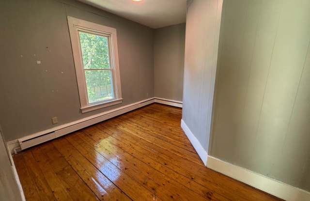 79 2nd Street - 3 Gallery 4