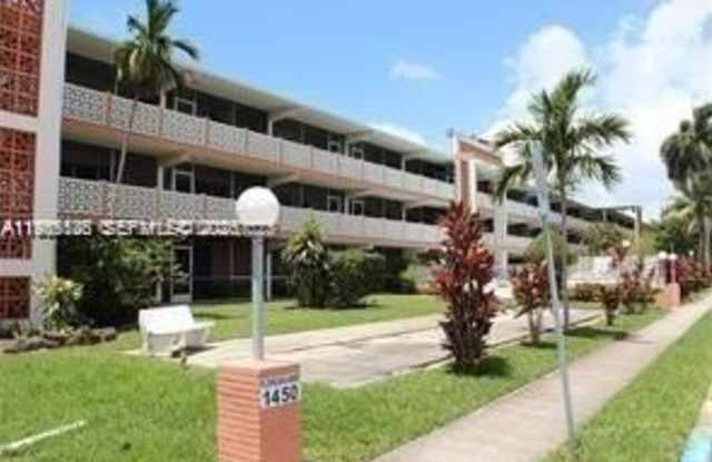 1450 NE 170th St photos photos