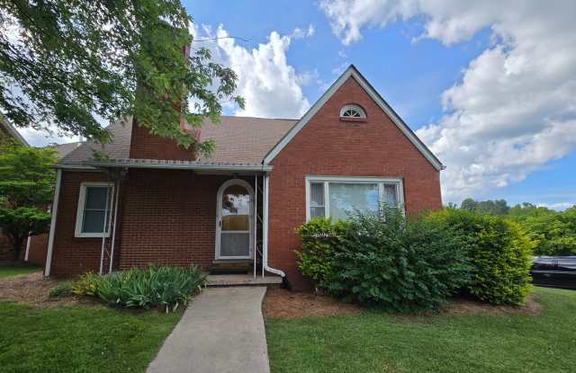 Beautiful Brick home for rent! 4 Bedroom 2 Bathroom home in Canton photos photos Beautiful Brick home for rent! 4 Bedroom 2 Bathroom home in Canton photos photos