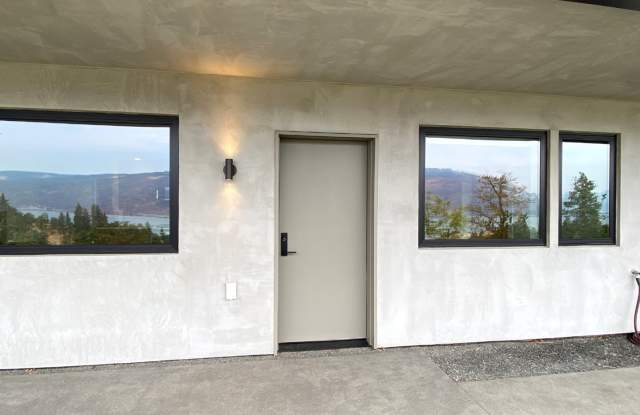 Furnished, with a Mosier View of the Columbia photos photos