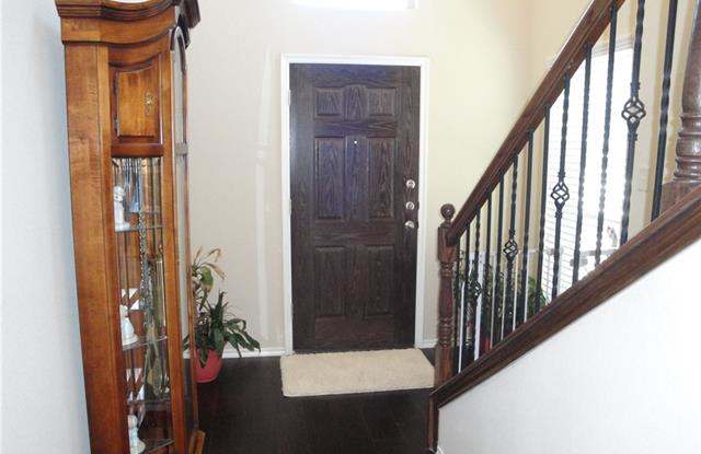 9921 Moccasin Creek Lane Gallery 2
