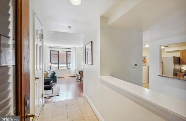 1080 WISCONSIN Avenue NW Gallery 4