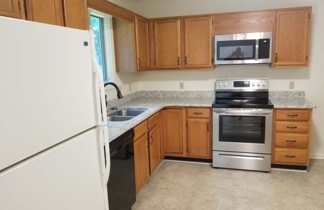 3 Bedroom Single Family House Gallery 3