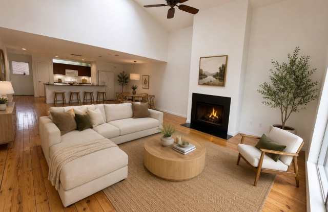 241 Maynard Terrace SE #5 Gallery 3