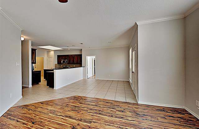 4841 Elkhart Drive Gallery 4