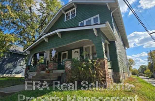 1976 Sullivant Ave photos photos