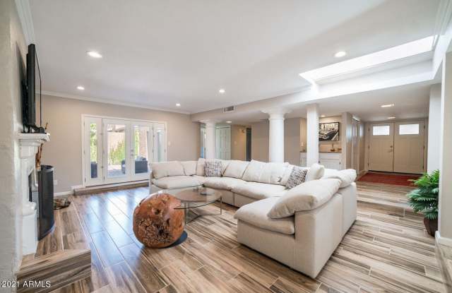 8107 E VIA DEL DESIERTO -- Gallery 2