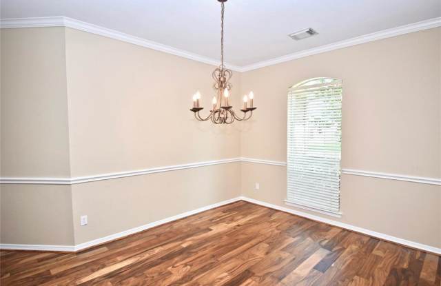 13907 Abbey Lane Gallery 4