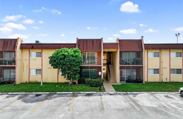 2874 NW 55th Ave - 2874 Northwest 55th Avenue, Lauderhill, FL 33313