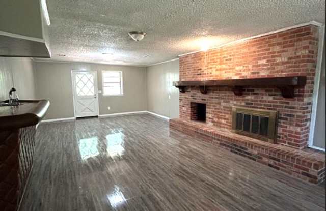 Spacious 5-Bedroom Home with Modern Updates and a Cozy Fireplace Gallery 4