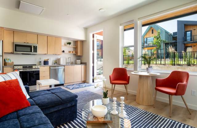 1260 Quincy St photos photos