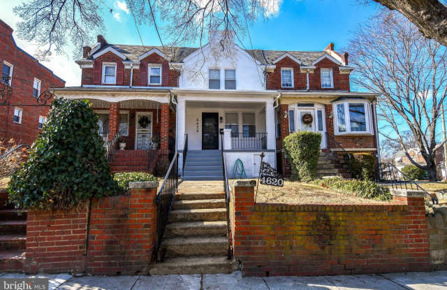 4620 SARGENT Road NE photos photos