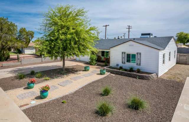4235 N 16TH Avenue - 4235 North 16th Avenue, Phoenix, AZ 85015