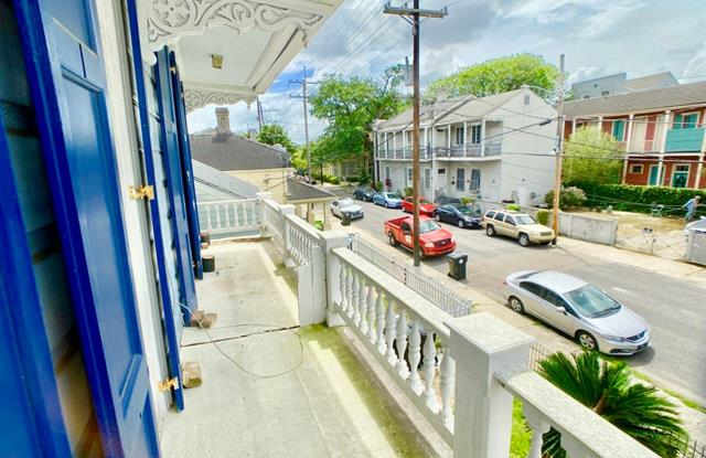 2028 CAMP Street Gallery 3