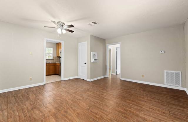 2005 Elkins Ave. Gallery 3