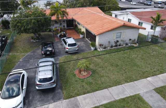 21100 NW Miami Ct # 21100 photos photos