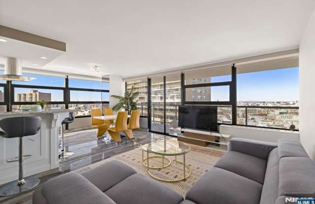 6050 Boulevard East 20G photos photos