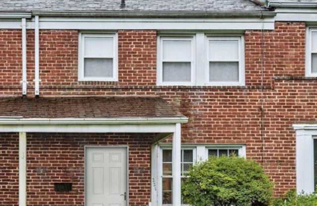 3 Bedroom, 1.5 Bath Townhome in Towson photos photos