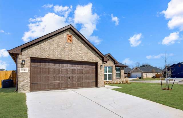 2801 Tulip Drive Gallery 4