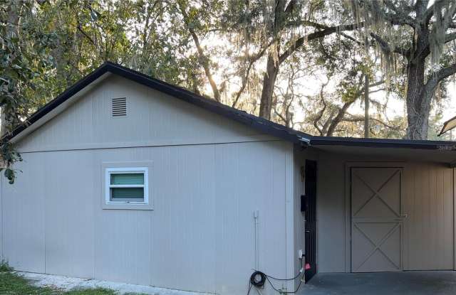 5324 LIME Avenue Gallery 1