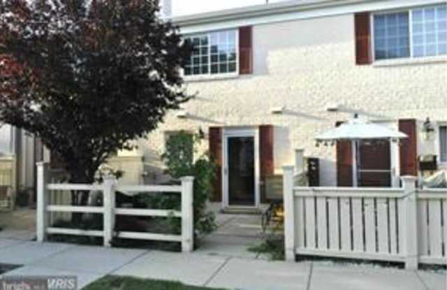 1489 A N VAN DORN ST, - 1489 a N Van Dorn St, Alexandria, VA 22304