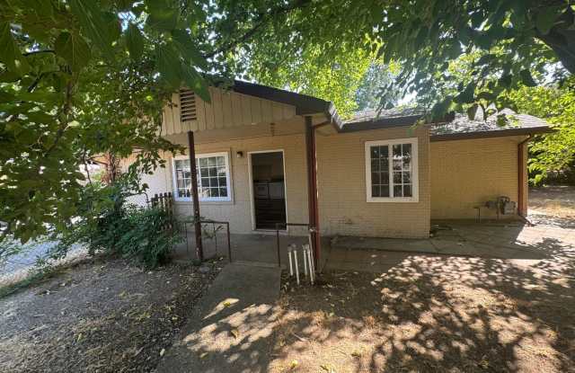 Small Single Family Home | 2 bed 1 bath | Located in Orangevale photos photos