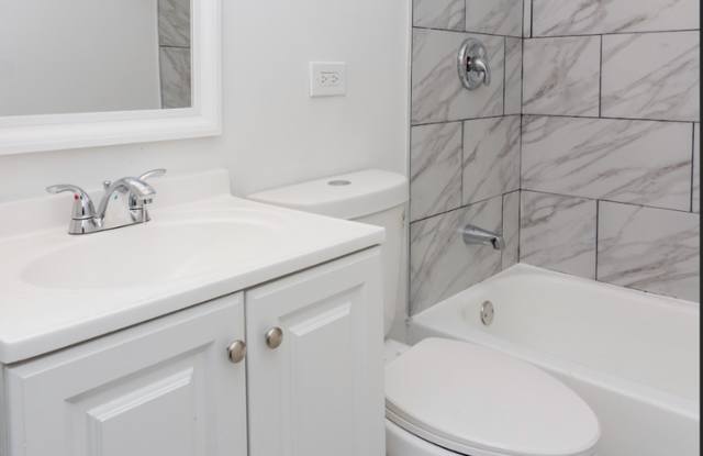 4202 West Washington Blvd. photos photos