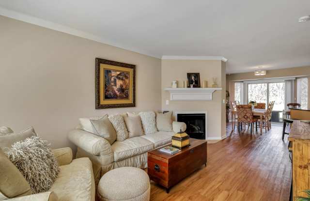 5496 Stoney Place South photos photos