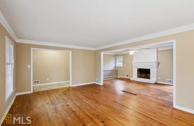 7235 Thornhill Ln Gallery 4
