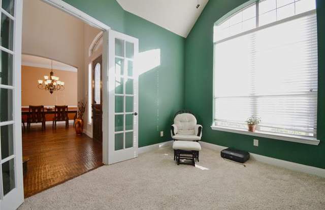 3335 Leameadow Drive Gallery 3