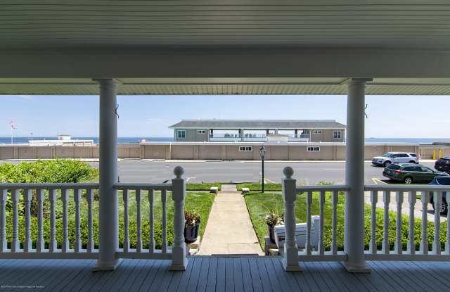 2007 Ocean Avenue Gallery 2