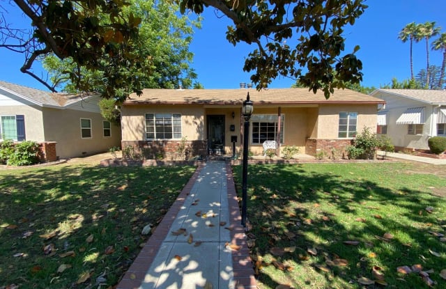 5427 Bevis Avenue - 5427 Bevis Avenue, Los Angeles, CA 91411