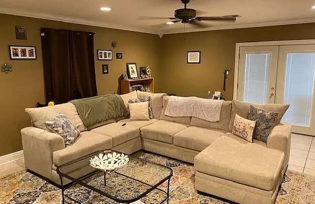4436 Chalfant Drive Gallery 3