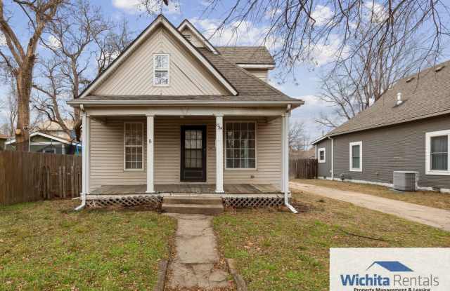 3 bedroom 1.5 bath home - 1524 West Maple Street, Wichita, KS 67213