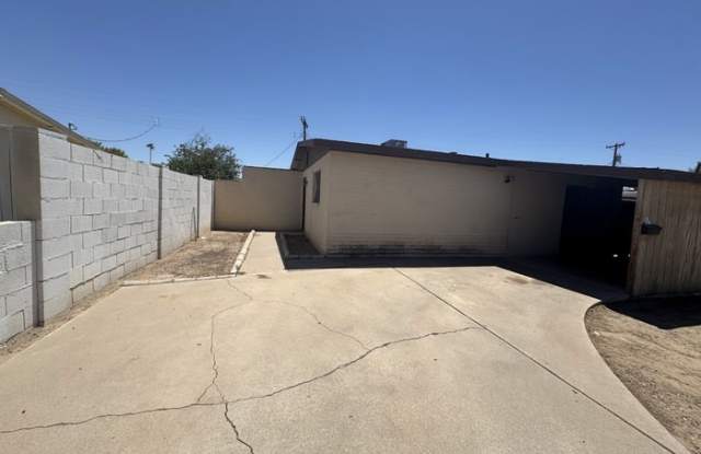 7747 West Weldon Avenue photos photos
