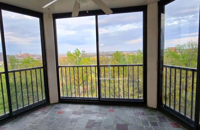 5903 MOUNT EAGLE Drive unit: 802 photos photos