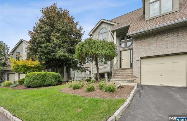 308 Cedar Court - 308 Cedar Court, Norwood, NJ 07648