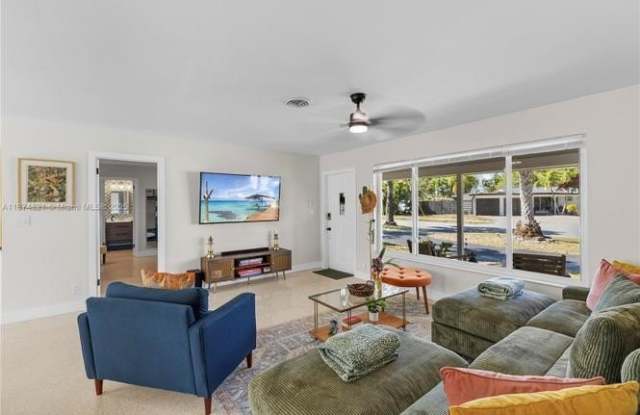 1116 SE 13th Court Gallery 4
