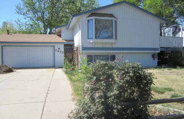 2493 Fleming Drive photos photos