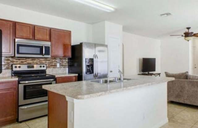 113 SE 3RD Avenue, Boynton Beach, FL 33435 - 4524 Gallery 1